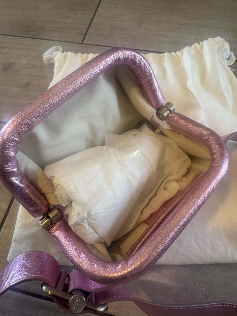 Osoi brot Crossbody bag Metallic Pink Leather - Picture 8 of 13